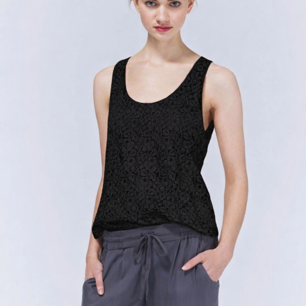 Aritzia Talula Black Floral Betty Lace Cami SzSmall